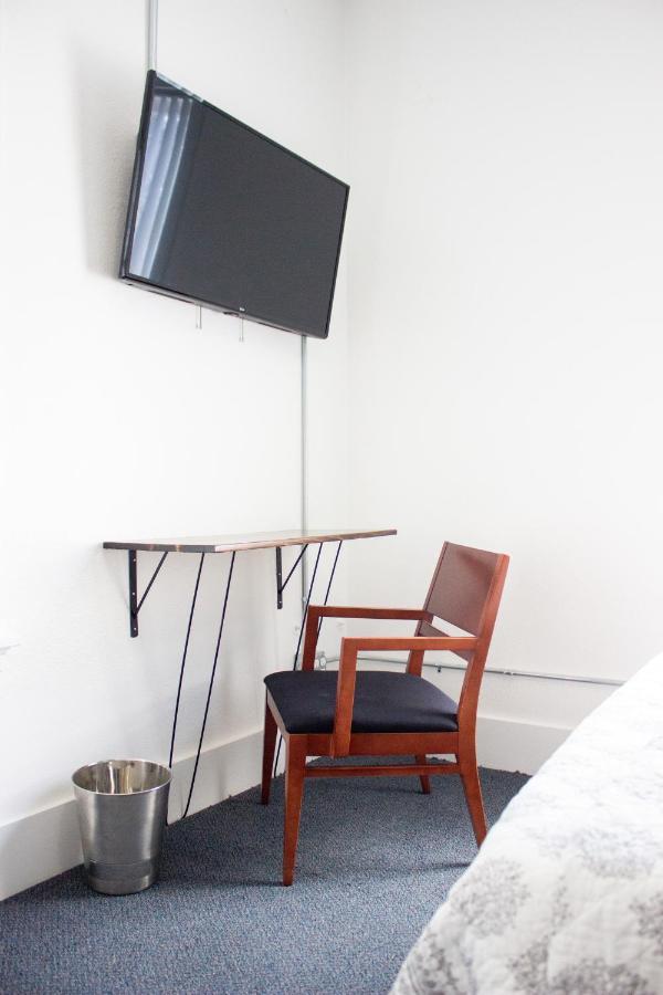 11Th Avenue Hostel DEN Exterior photo